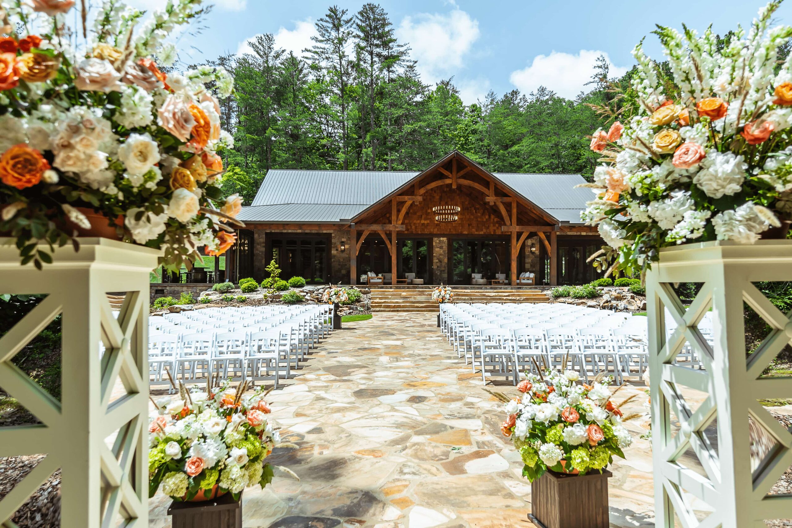 Why The Falls is the Best Wedding Venue for Couples in Ellijay