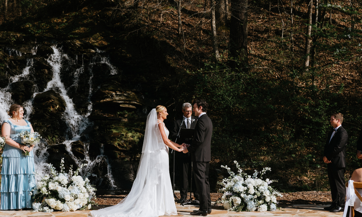 Everything You Need to Know Before Planning Your Summer Wedding